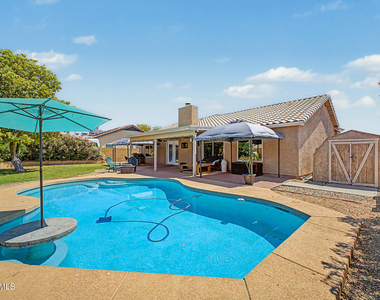 16220 N 62nd Lane - Photo Thumbnail 27