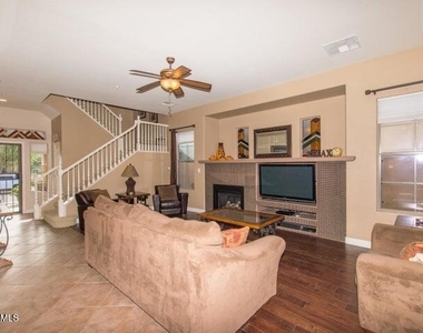 12158 W Lone Tree Trail - Photo Thumbnail 21