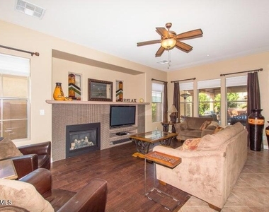12158 W Lone Tree Trail - Photo Thumbnail 22