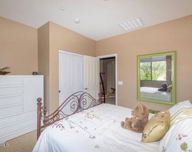 12158 W Lone Tree Trail - Photo Thumbnail 12