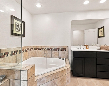 2302 N Central Avenue - Photo Thumbnail 21