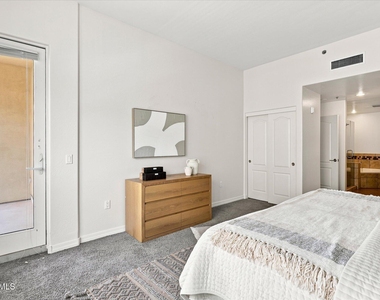 2302 N Central Avenue - Photo Thumbnail 18