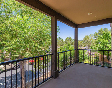 21125 W Elm Way - Photo Thumbnail 28