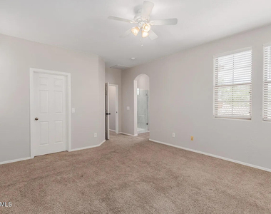 21125 W Elm Way - Photo Thumbnail 16