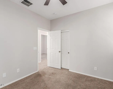 21125 W Elm Way - Photo Thumbnail 25