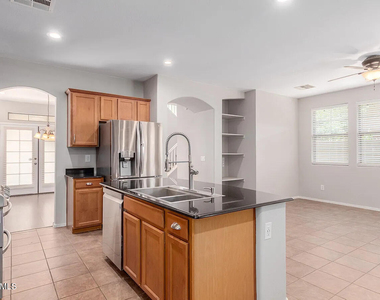 21125 W Elm Way - Photo Thumbnail 9