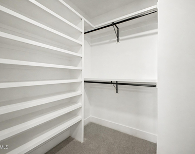 920 E Pasadena Avenue - Photo Thumbnail 18