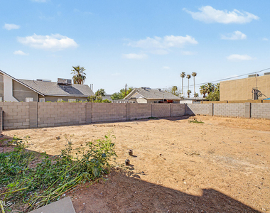 920 E Pasadena Avenue - Photo Thumbnail 29