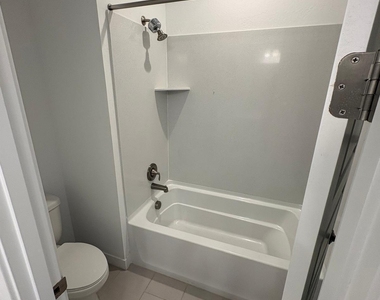 7710 W Crabapple Drive - Photo Thumbnail 17