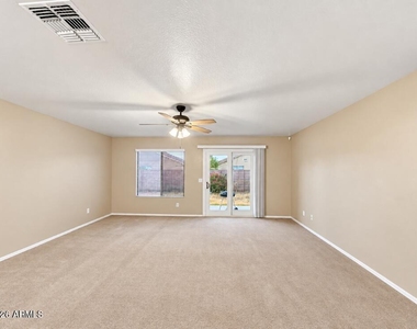 10520 W Magnolia Street - Photo Thumbnail 10