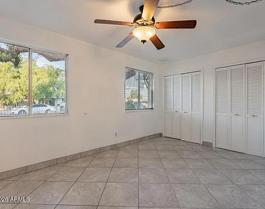 17410 N 16th Avenue - Photo Thumbnail 10