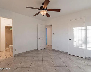 17410 N 16th Avenue - Photo Thumbnail 12