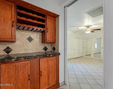 17410 N 16th Avenue - Photo Thumbnail 8
