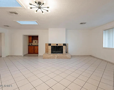 17410 N 16th Avenue - Photo Thumbnail 3