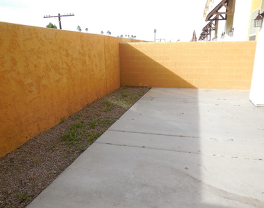 1131 E Cedar Street - Photo Thumbnail 26