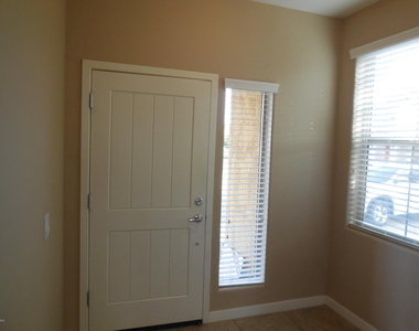 1131 E Cedar Street - Photo Thumbnail 22