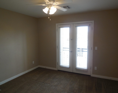1131 E Cedar Street - Photo Thumbnail 13