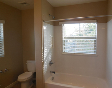 1131 E Cedar Street - Photo Thumbnail 14
