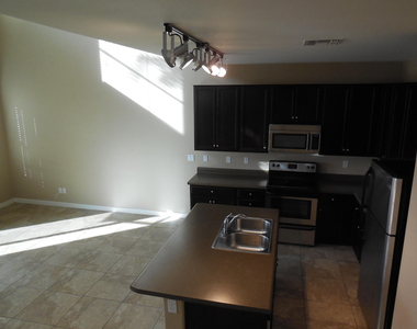 1131 E Cedar Street - Photo Thumbnail 5