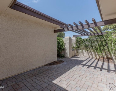 6123 E Harvard Street - Photo Thumbnail 7