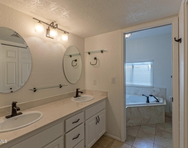 6123 E Harvard Street - Photo Thumbnail 20