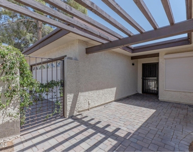 6123 E Harvard Street - Photo Thumbnail 6