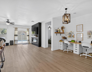 4949 E Velasco Street - Photo Thumbnail 10