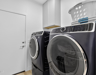 4949 E Velasco Street - Photo Thumbnail 26