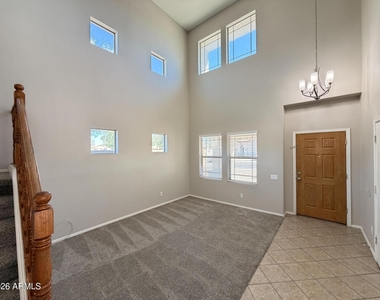 9108 W Hubbell Street - Photo Thumbnail 2