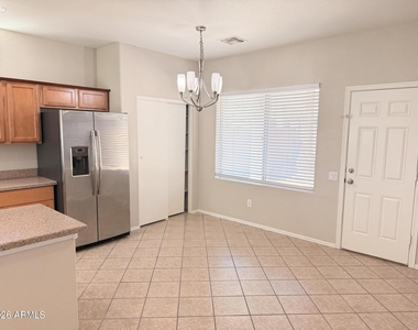 9108 W Hubbell Street - Photo Thumbnail 15