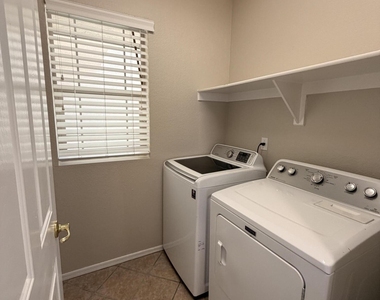 9108 W Hubbell Street - Photo Thumbnail 33