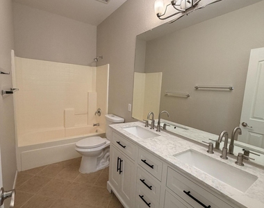 9108 W Hubbell Street - Photo Thumbnail 30