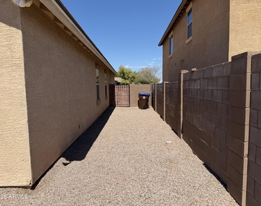 41443 W Lucera Lane - Photo Thumbnail 7