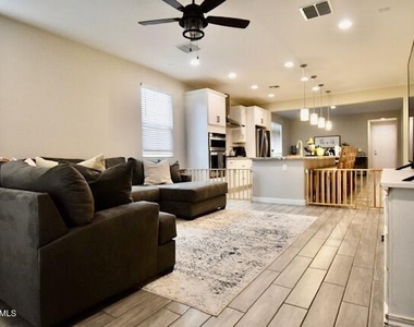 17161 W Sherman Street - Photo Thumbnail 2