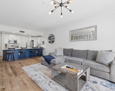 19777 N 76th Street - Photo Thumbnail 5
