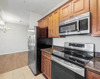 10136 E Southern Avenue - Photo Thumbnail 8