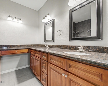 10136 E Southern Avenue - Photo Thumbnail 13