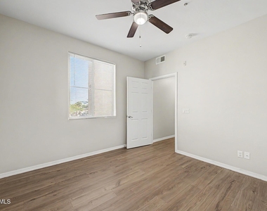 10136 E Southern Avenue - Photo Thumbnail 17