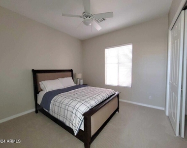 2461 W Marlin Drive - Photo Thumbnail 19
