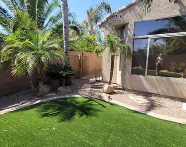 2461 W Marlin Drive - Photo Thumbnail 39