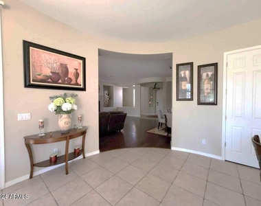 2461 W Marlin Drive - Photo Thumbnail 34