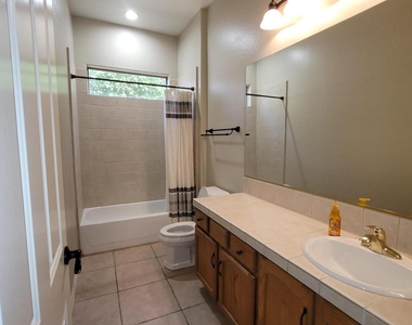 2461 W Marlin Drive - Photo Thumbnail 16