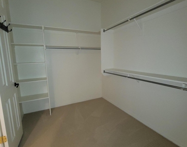 2461 W Marlin Drive - Photo Thumbnail 9