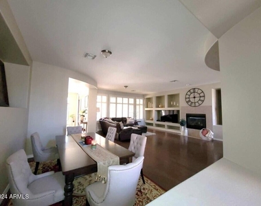 2461 W Marlin Drive - Photo Thumbnail 13