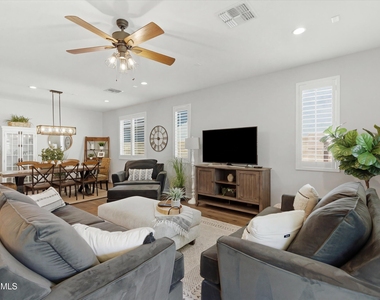 17184 W Rocklin Street - Photo Thumbnail 11