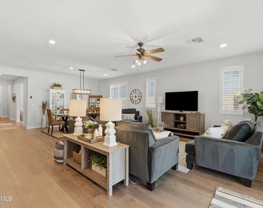 17184 W Rocklin Street - Photo Thumbnail 8