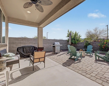 10696 N 188th Drive - Photo Thumbnail 21