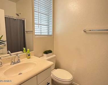 2658 S Harmony Avenue - Photo Thumbnail 22