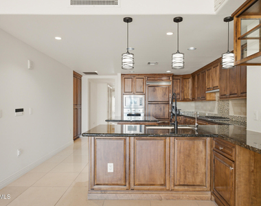 7175 E Camelback Road - Photo Thumbnail 3