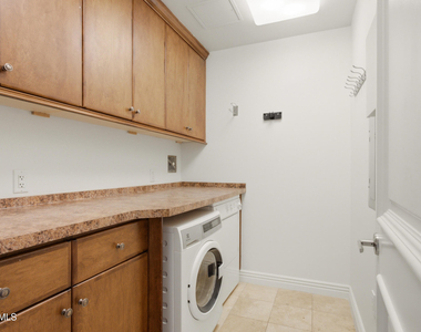 7175 E Camelback Road - Photo Thumbnail 27
